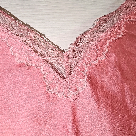 Victoria's Secret Satin Pink Lace Camisole Top LARGE - Picture 2 of 4
